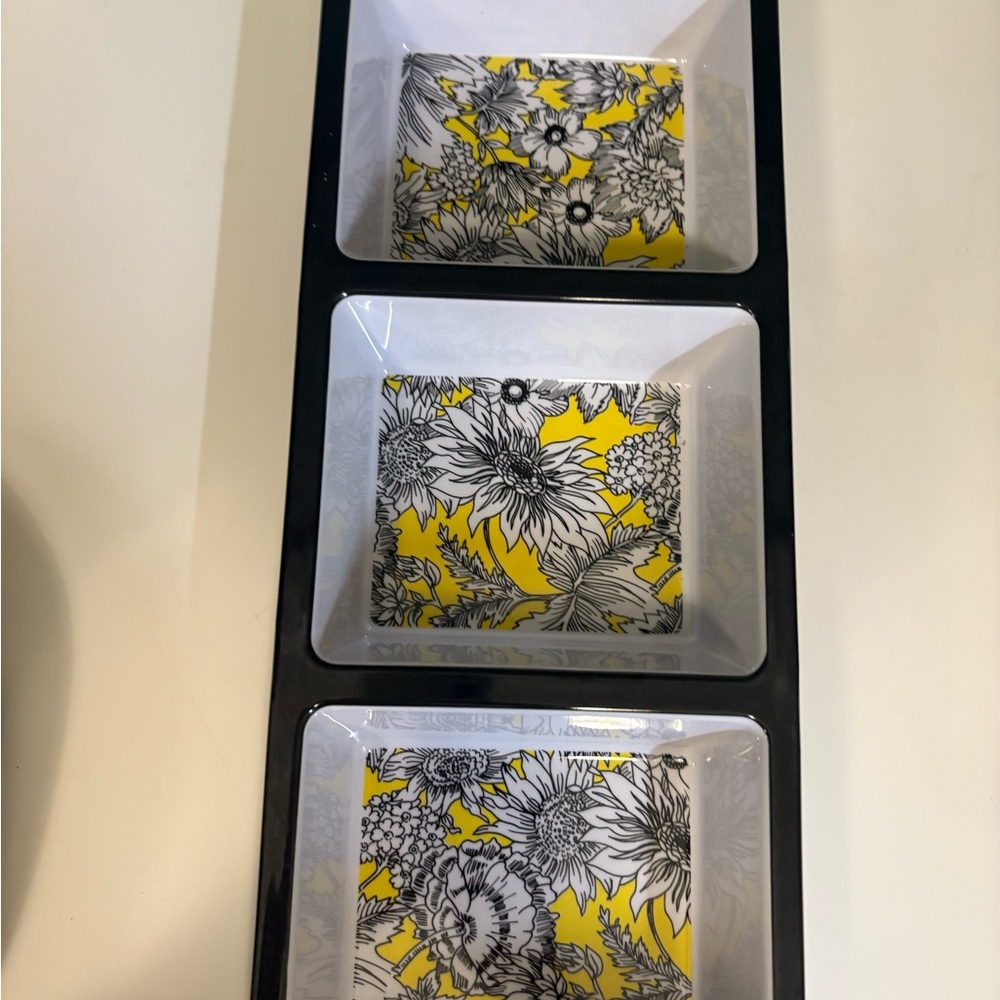 Melamine Serving Set - Picture 4 of 4
